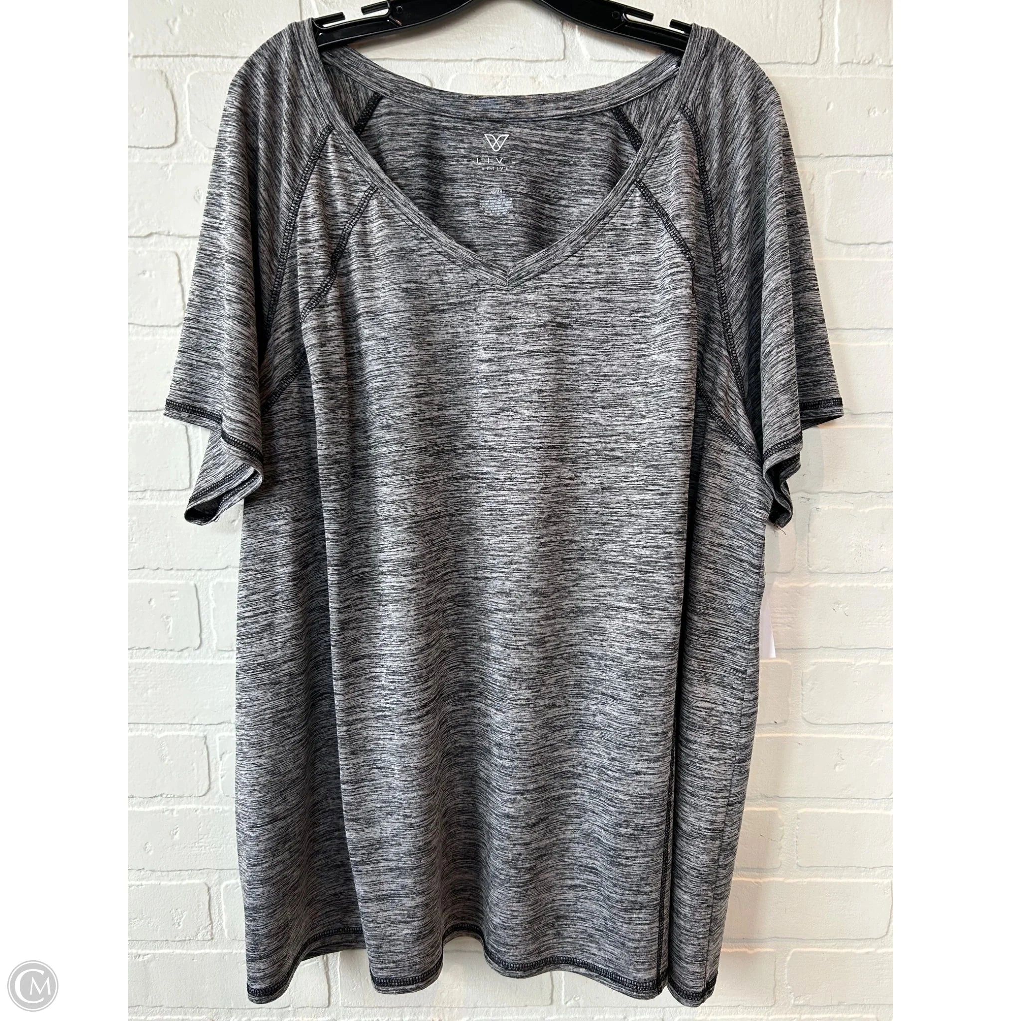 Athletic Top Short Sleeve By Livi Active In Grey, Size: 4x