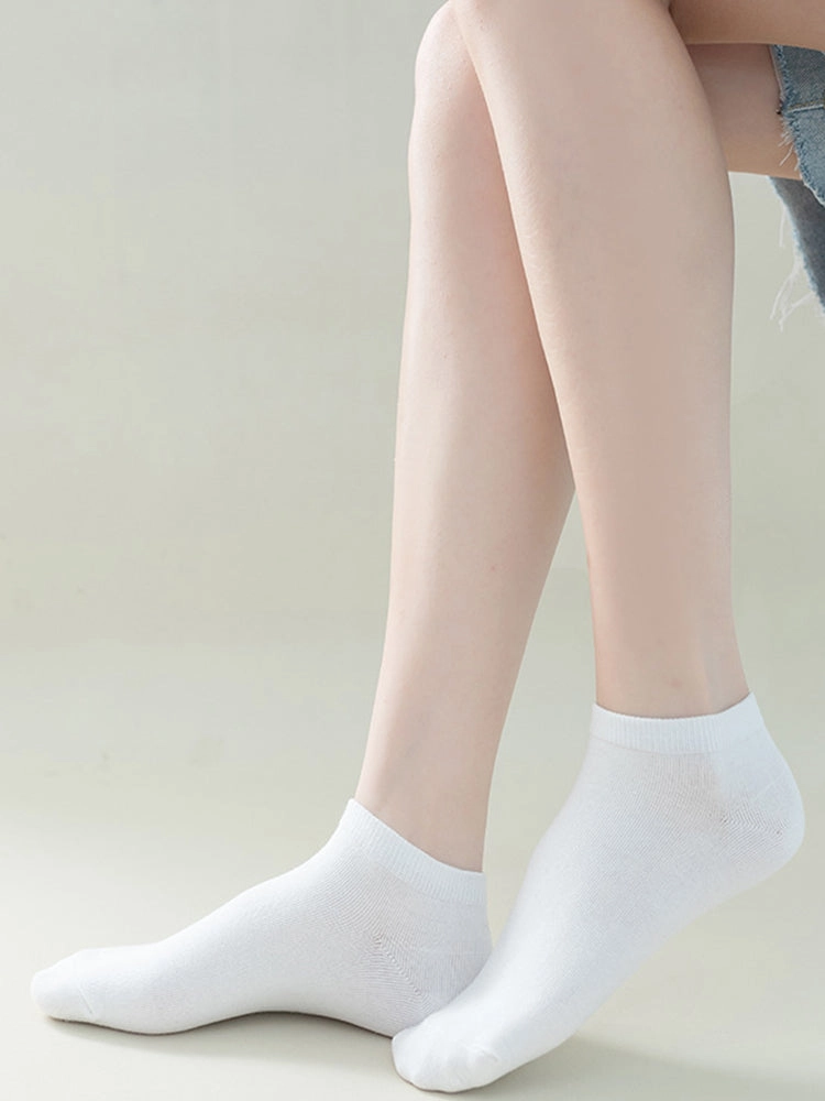 Women's Pure Cotton Candy Color Casual Short Socks